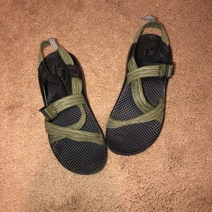 chacos